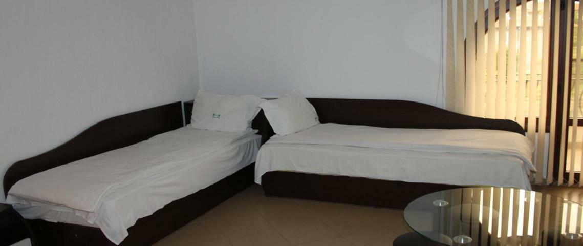 Hotel White House Kurdzhali Ngoại thất bức ảnh