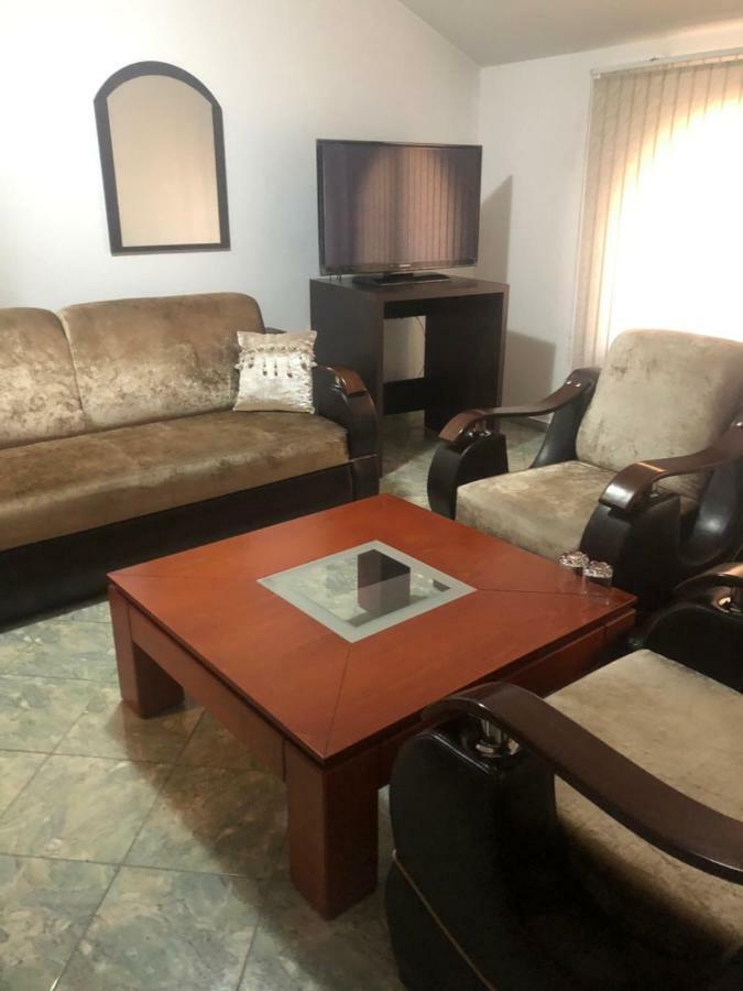 Hotel White House Kurdzhali Ngoại thất bức ảnh