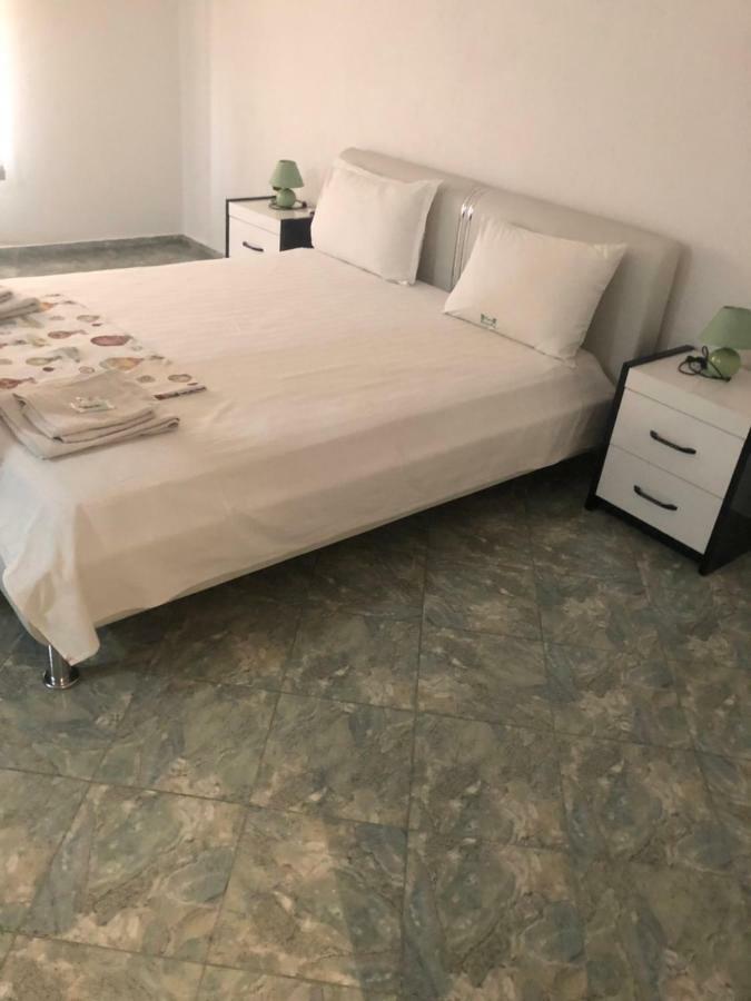 Hotel White House Kurdzhali Ngoại thất bức ảnh
